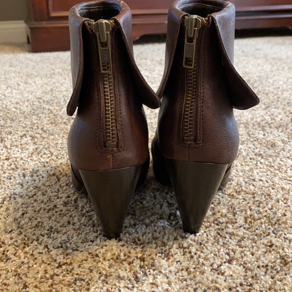 Jessica Simpson leather booties. Dark brown. Size 6.5 - Picture 3 of 5